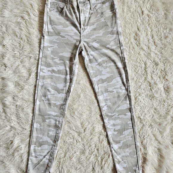 Levi's Women's Light Gray Camo 720 High Rise Super skinny Crop Jeans Size 25 - Picture 3 of 11